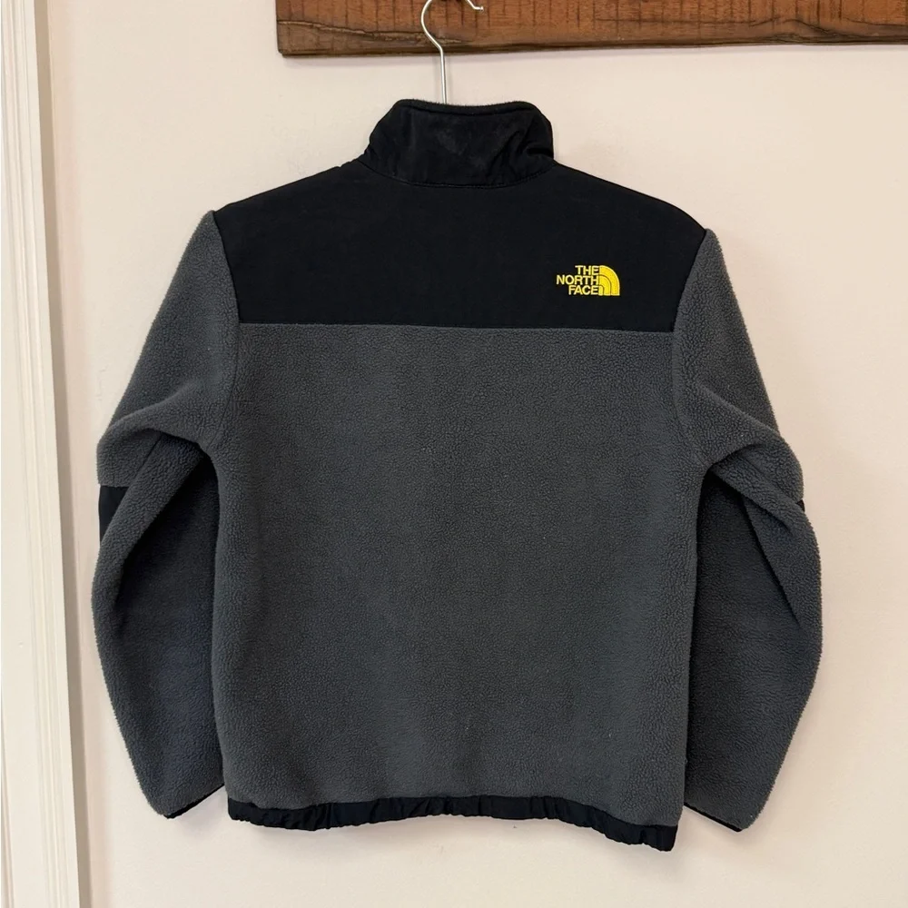 The North Face: Youth Black / Gray / Yellow Fleece Jacket, Size M (10/12)